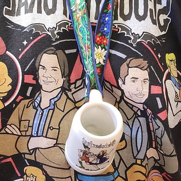 Oktoberfest Vintage Beer Tasting Shot Mugs Vintage Lanyard Set of 2 - Picture 7 of 7